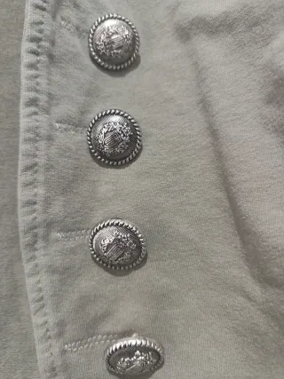 Giacca militare verde taglia L, ma calza una M