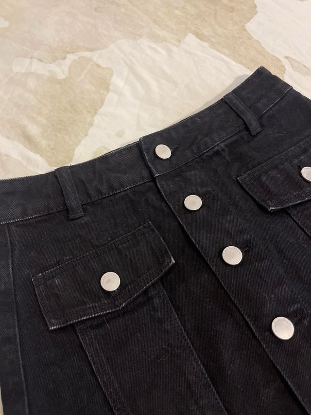 Falda Zara denim botones desflecada T.XS