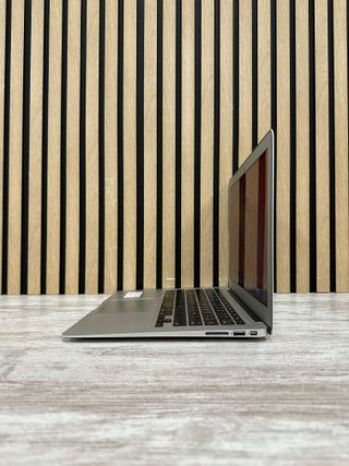 MacBook Air 13" 2017 i5 8gb 128gb SSD