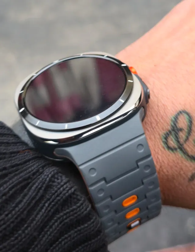 Reloj Samsung Watch 8 Ultra + Pulseras