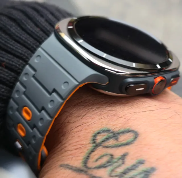 Reloj Samsung Watch 8 Ultra + Pulseras