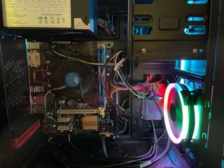 Torre Ordenador Negra