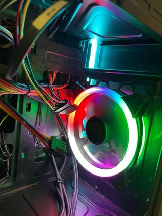 Torre Ordenador Negra