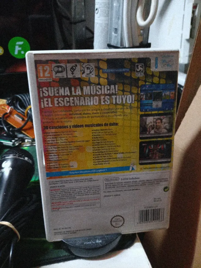 Let's Sing 5: Version Española + 2 Micros Wii