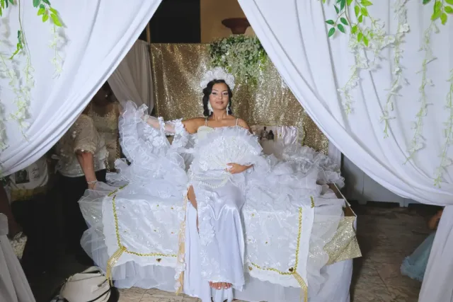 Vestido denovia gitana con complementos Anaís pisa