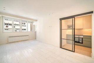 Piso en alquiler en Nueva España en Madrid