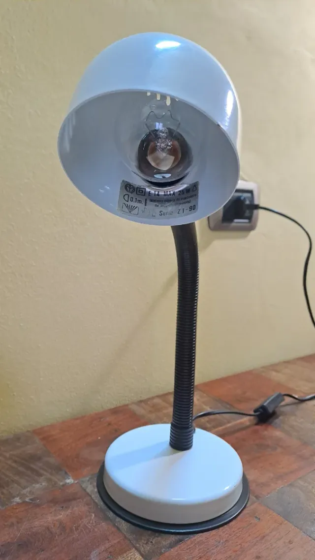 Lampada vintage Veneta Lumi