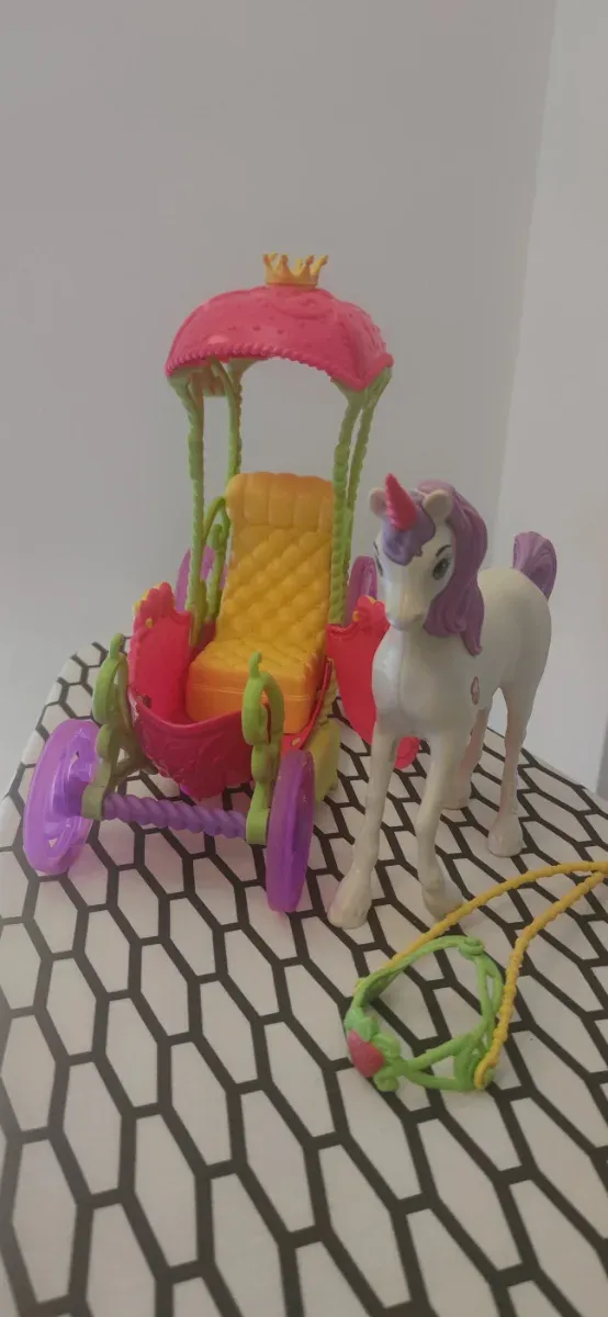 Carroza Unicornio Barbie + Lego Frozen GRATIS