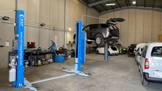 Traspaso Taller Completo - 3 Naves + Lavadero