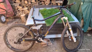 Bicicleta Descens KONA