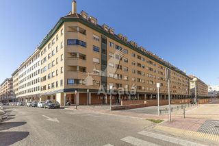 Local comercial en venta en Ensanche en Alcalá de Henares