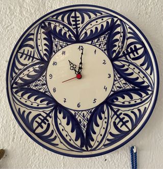 Reloj de pared decorativo azul y blanco
