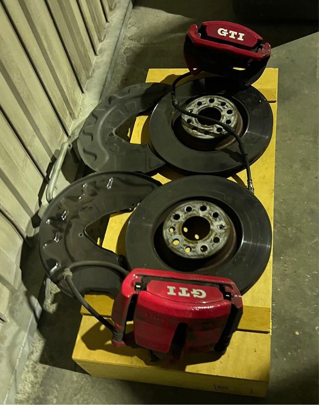 Frenos Delanteros VW GTI Performance 340mm OEM