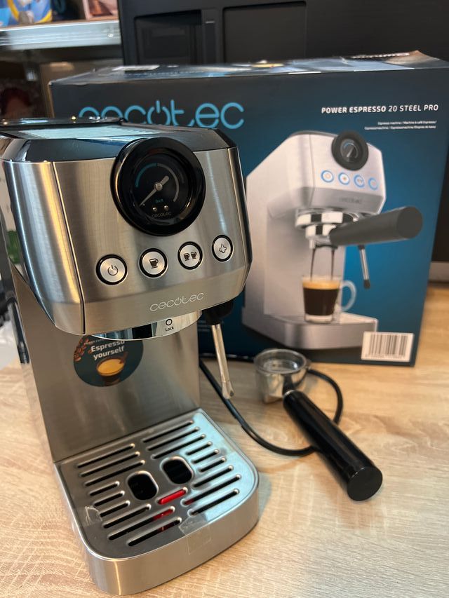 Cafetera Cecotec Power Espresso 20