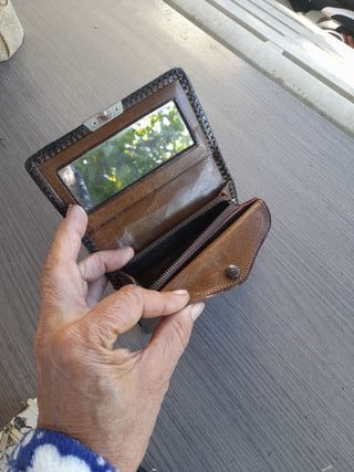 Cartera de piel mujer con flores