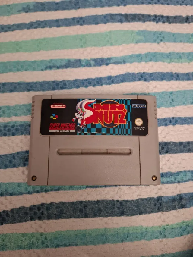 Mr. Nutz Super Nintendo snes videogame