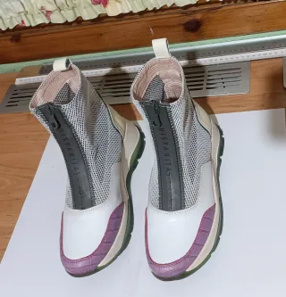 Botín deportivo piel. Hispanitas. T.37