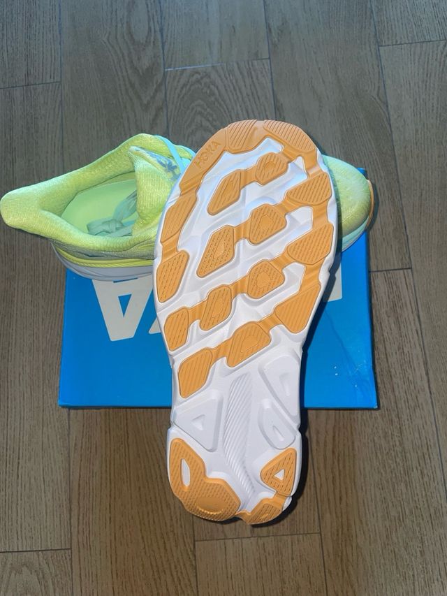 Hoka Clifton 9 Zapatillas Running Amarillo