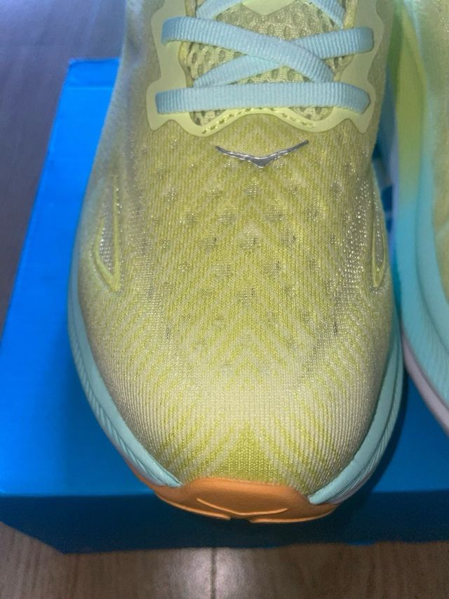 Hoka Clifton 9 Zapatillas Running Amarillo