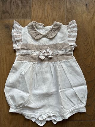 Pagliaccetto neonata con fiocco 1-3 mesi