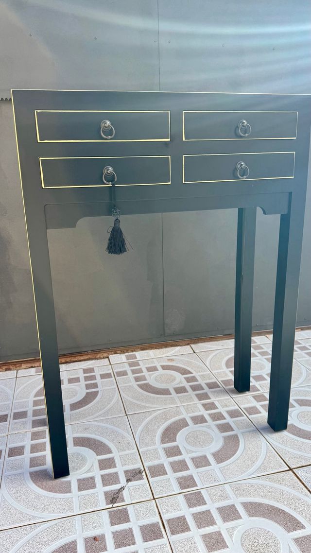 Tavolo d'ingresso nero e dorato