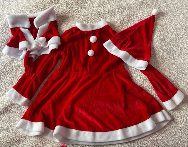 Traje Noel con capa y gorro talla 5-6 años