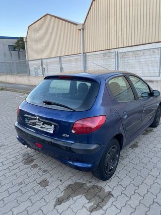 Peugeot 206 2001