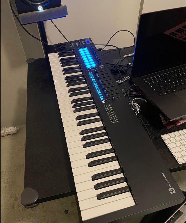 Novation Launchkey MK3 61 Teclado MIDI
