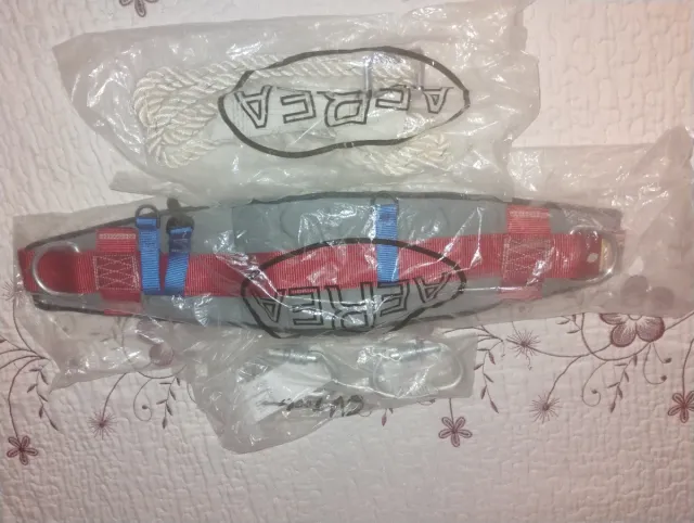 Cinturón de seguridad y cuerda