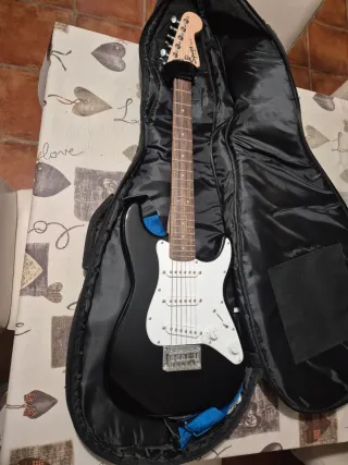 Guitarra Eléctrica Fender Squier Mini
