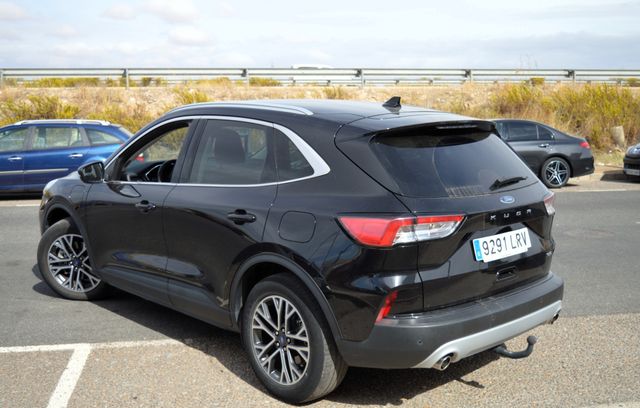 FORD Kuga Titanium 2.5 Duratec PHEV Auto