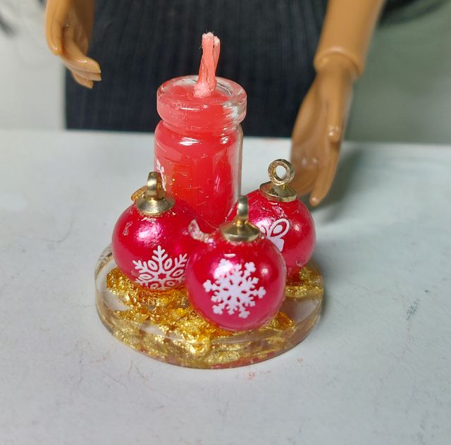 Centro de velas 1:6 para Barbie hecho a mano