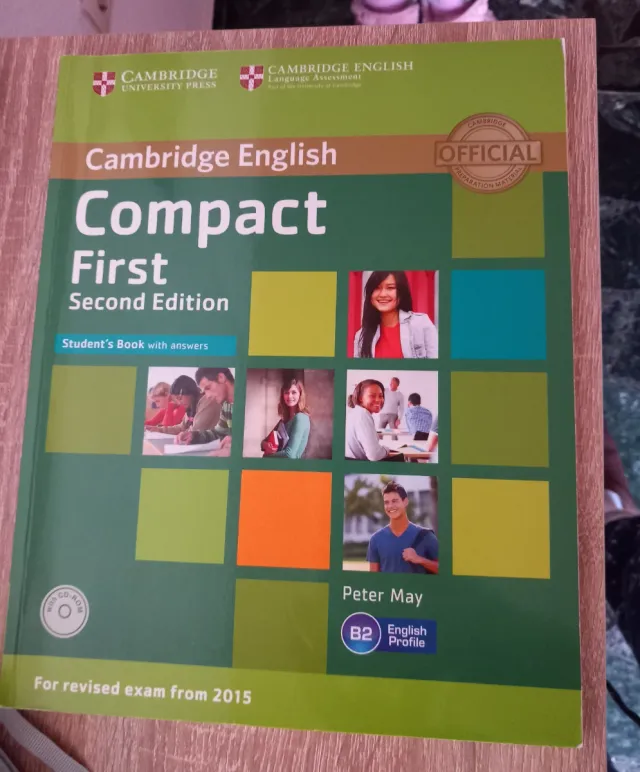 Compact First Student's Book with Answers with ...
