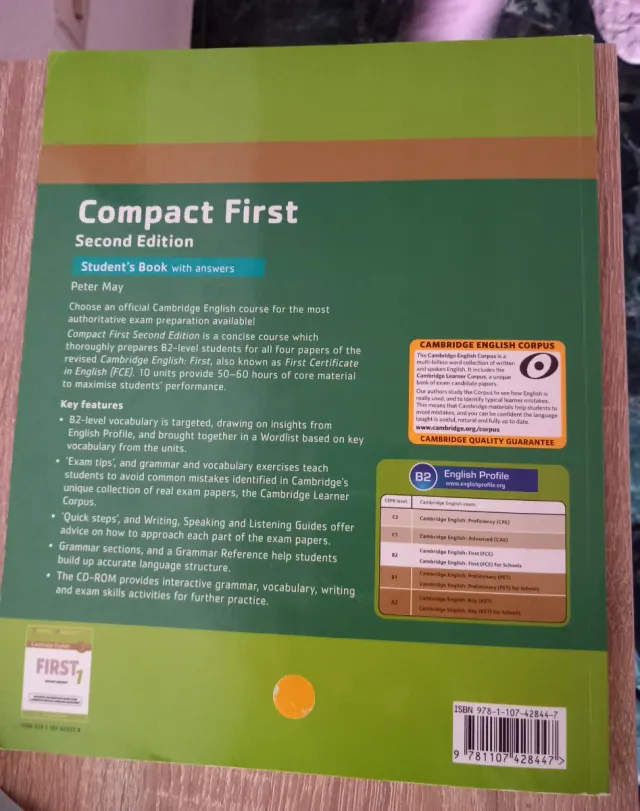 Compact First Student's Book with Answers with ...