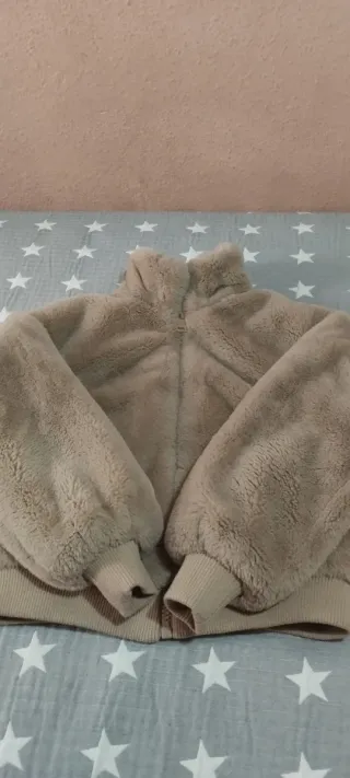 Chaquetón pelo niña beige Talla 9 a 10 años
