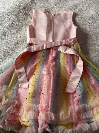 Vestido infantil multicolor con estrellas