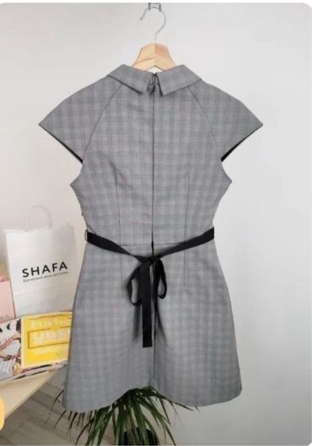 Vestido gris cuadros