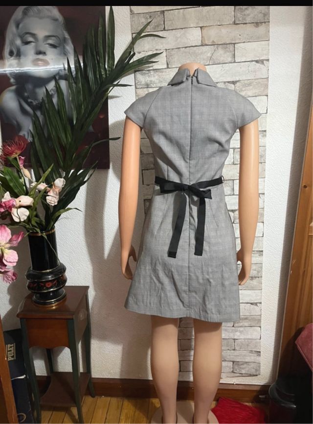 Vestido gris cuadros