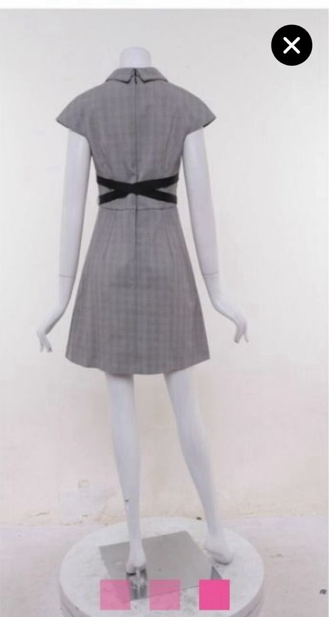 Vestido gris cuadros
