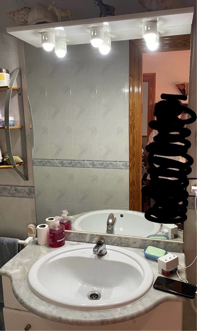 Mueble de baño con lavabo