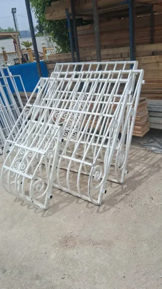 Rejas de hierro forjado blancas