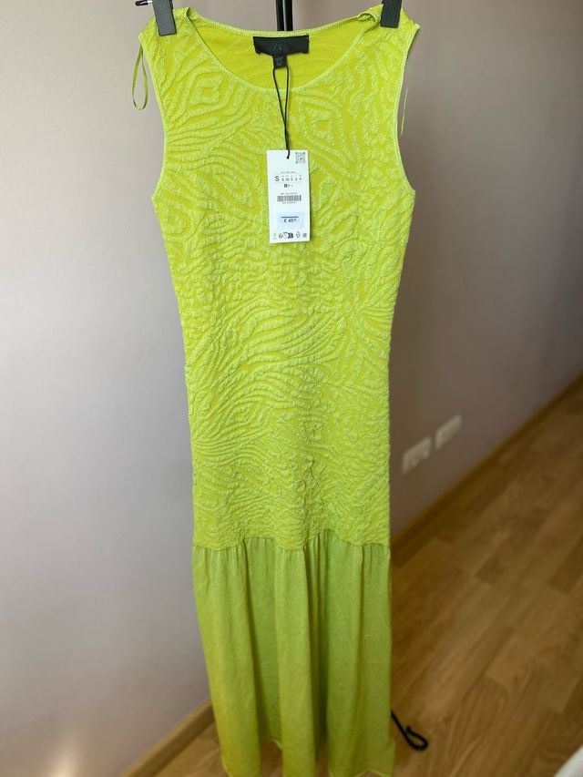 Vestido Zara verde lima nuevo