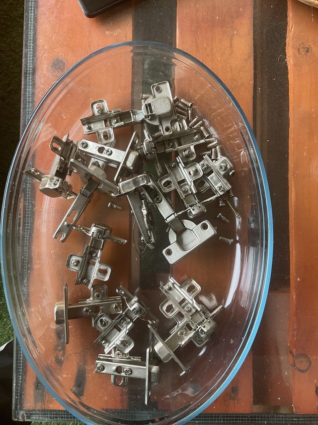 Herrajes para muebles de cocina