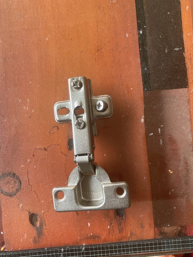 Herrajes para muebles de cocina