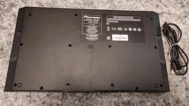 Controladora DJ Pioneer DDJ-SB Serato