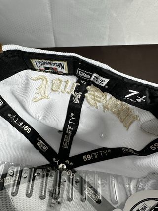 Gorra New Era Blanca y Marrón