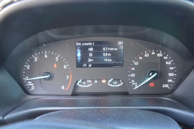 FORD Puma 1.0 EcoBoost Titanium Design MHEV