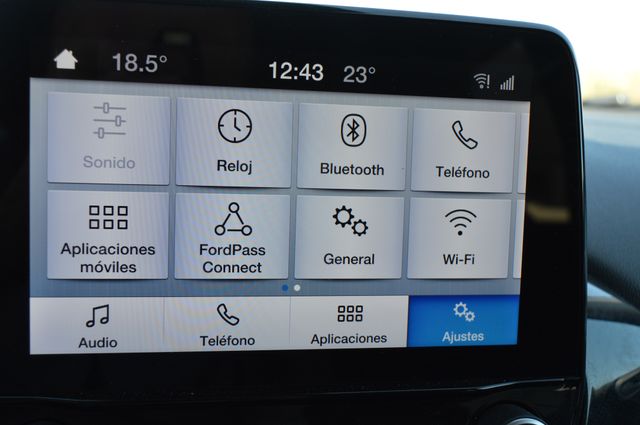 FORD Puma 1.0 EcoBoost Titanium Design MHEV