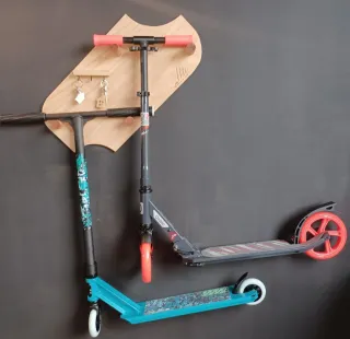 Supporti/scaffale per monopattini doppi o singoli