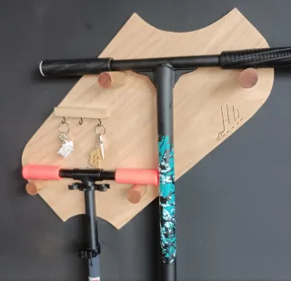 Supporti/scaffale per monopattini doppi o singoli